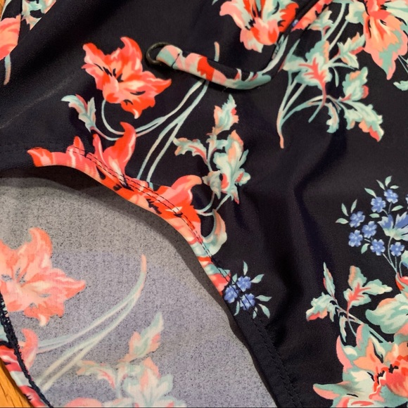 Converse OneStar one piece size M - Picture 5 of 7